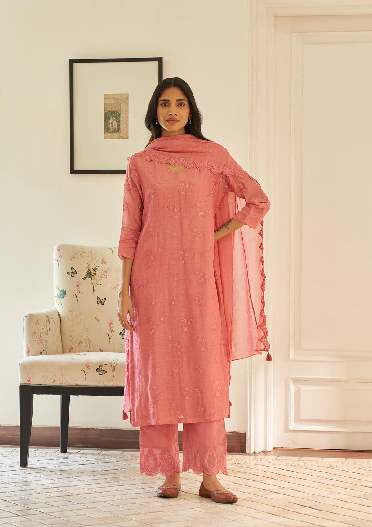 Poeny Thread Embroidered Kurta Set